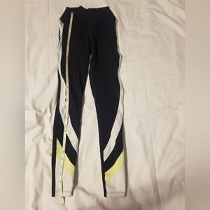 59 Splitsfiftynine Leggings Size XS Color Black/White